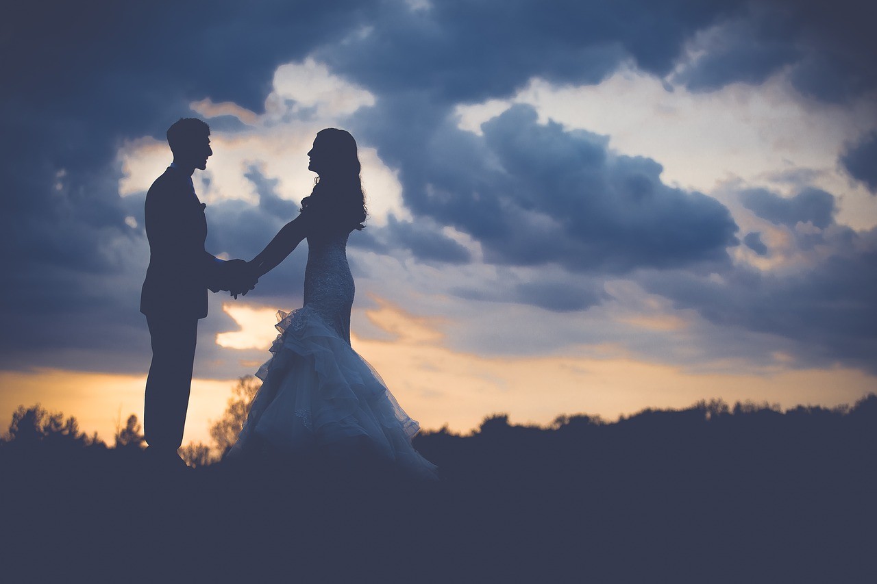 Kameralny ślub i wesele – czy rodzina się nie obrazi?
